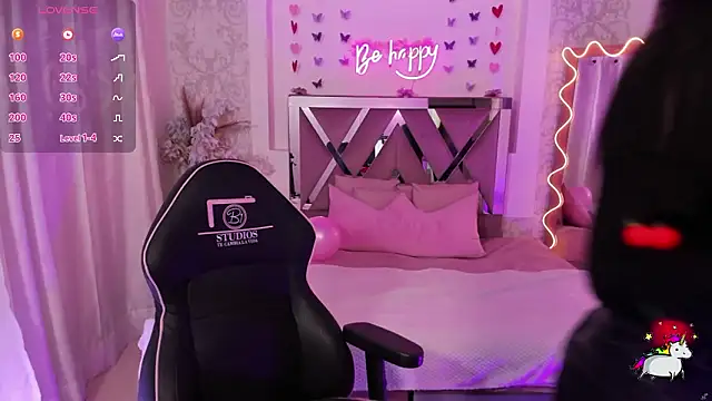 Snapshot of JENNA_TAY1 chatting on 03-12-26, 06:58 JENNA TAY1 online show from 03-12-26, 06:58