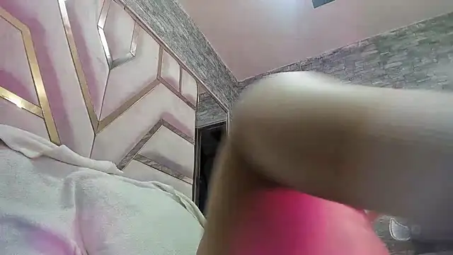 Shara Oz online show from 03-01-26, 03:19