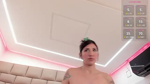 LilianFerrara online show from 03-08-26, 02:04