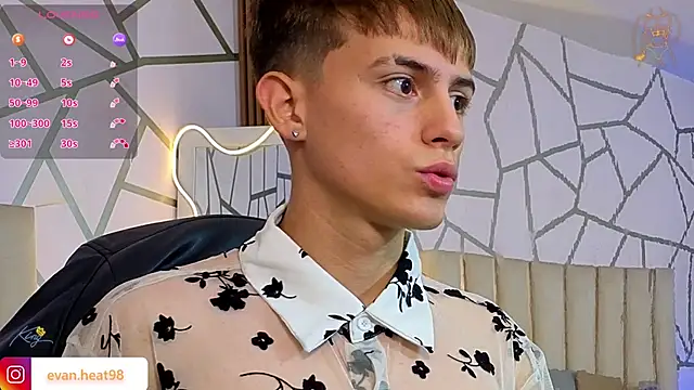 EVAN TAY online show from 04-26-26, 03:15