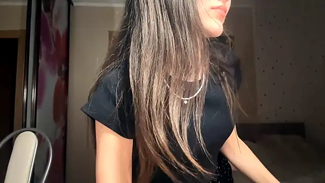 Kiaicatie online show from 02-04-26, 05:52