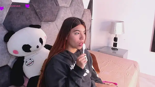 DulceJones online show from 03-08-26, 08:56