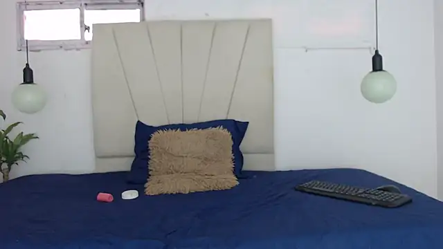 Ashley Ebony   online show from 04-08-26, 12:27