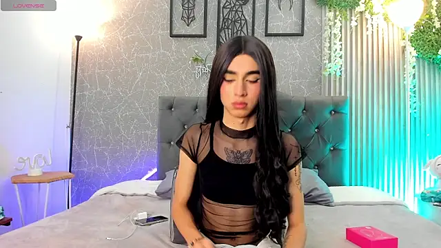 Snapshot of lana_gill1 chatting on 05-21-26, 01:51 lana gill1 online show from 05-21-26, 01:51