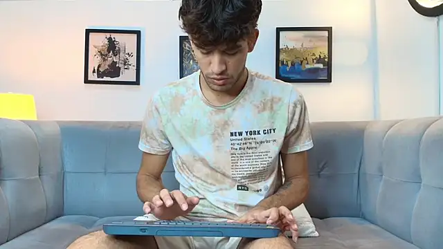 PRETTY COCK1 online show from 02-18-26, 07:15