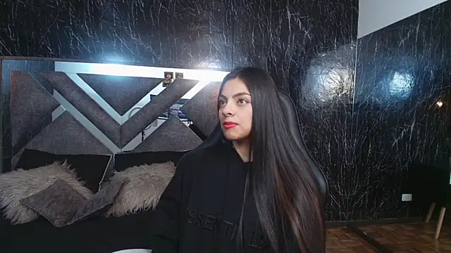 Snapshot of TiffanyMartinez chatting on 02-04-26, 11:49 TiffanyMartinez online show from 02-04-26, 11:49