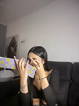 scarlett pinkk1 online show from 04-30-26, 03:02