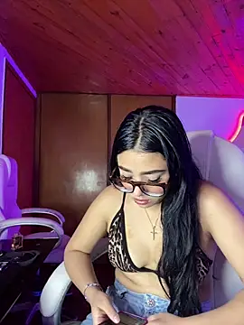 Violetta pinkk1 online show from 02-27-26, 04:23