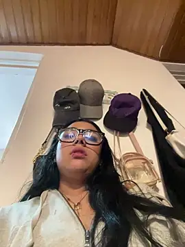 Violetta pinkk1 online show from 02-28-26, 03:07