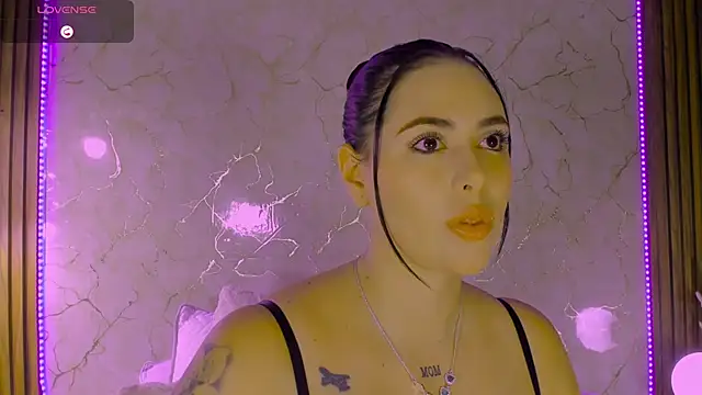 Snapshot of milaocean chatting on 02-04-26, 04:18 milaocean online show from 02-04-26, 04:18