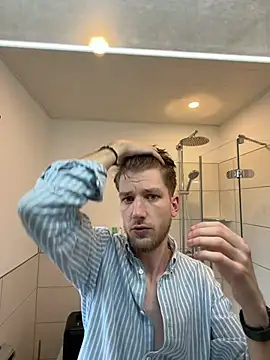 Snapshot of YoungSkinnyBoy20 chatting on 03-14-26, 12:54 YoungSkinnyBoy20 online show from 03-14-26, 12:54