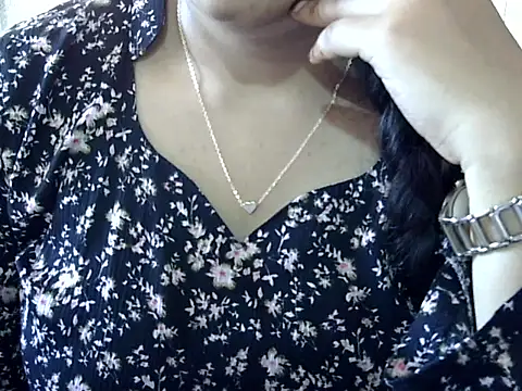 Cute Aliyaa online show from 03-26-26, 09:37