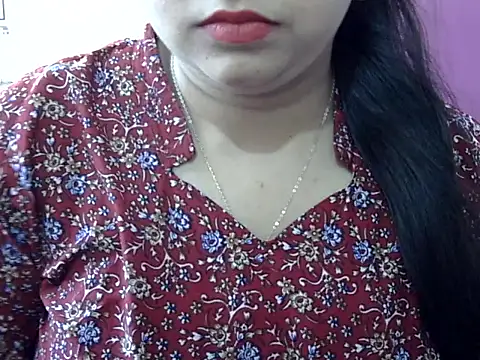 Cute Aliyaa online show from 04-27-26, 09:40