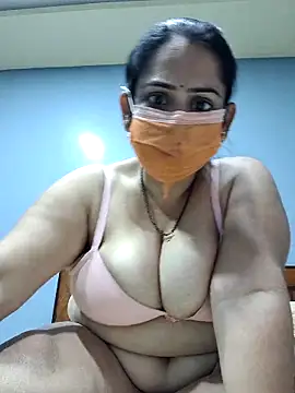 Snapshot of diyam4002 chatting on 02-21-26, 11:44 diyam4002 online show from 02-21-26, 11:44