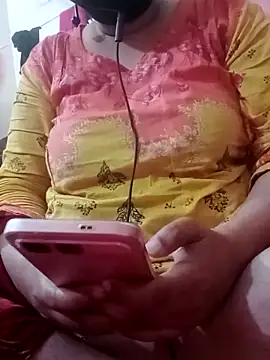 Snapshot of Sweety_queen2580 chatting on 02-23-26, 07:44 Sweety queen2580 online show from 02-23-26, 07:44