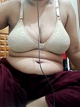 Snapshot of Sweety_queen2580 chatting on 03-11-26, 08:42 Sweety queen2580 online show from 03-11-26, 08:42