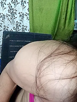 Snapshot of alinaarora chatting on 03-04-26, 09:32 alinaarora online show from 03-04-26, 09:32