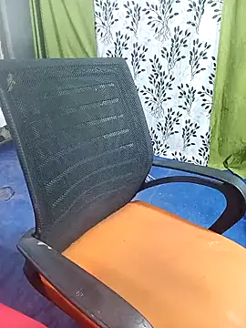 Snapshot of alinaarora chatting on 03-07-26, 11:02 alinaarora online show from 03-07-26, 11:02