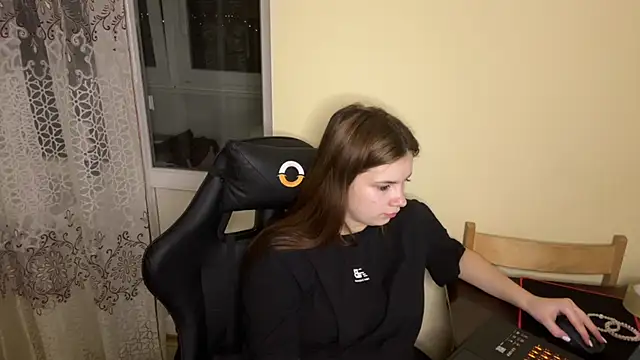 SoftIris  online show from 03-08-26, 06:34