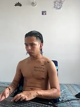 bliinkii and luka  online show from 04-21-26, 08:44