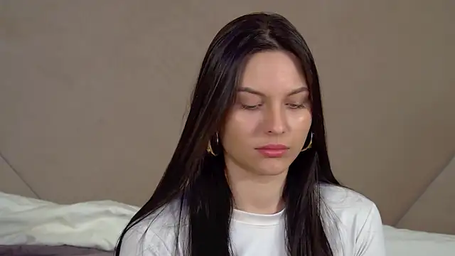 AliceVersal online show from 04-23-26, 04:03