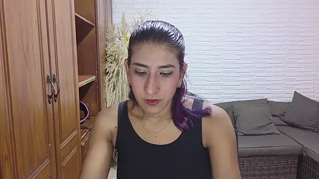 Snapshot of Violet_rousse7 chatting on 06-03-26, 04:26 Violet rousse7 online show from 06-03-26, 04:26