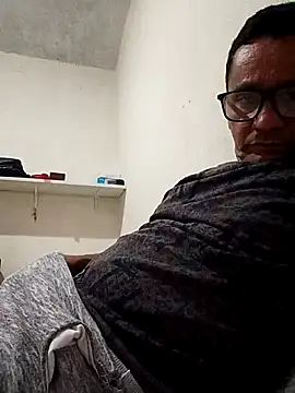 Snapshot of dilduarte26 chatting on 02-06-26, 12:15 dilduarte26 online show from 02-06-26, 12:15