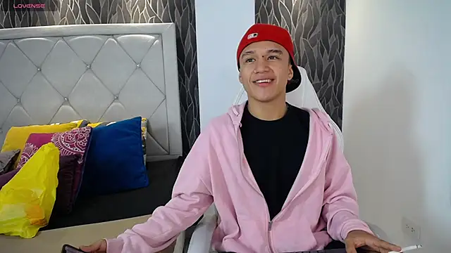 Dominik Souza online show from 02-06-26, 01:25