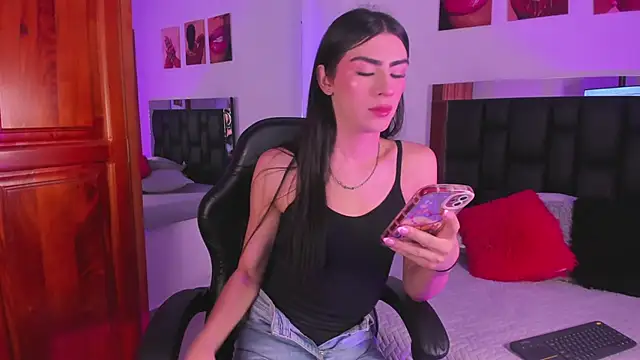 Isabella Moon9 online show from 02-23-26, 11:40