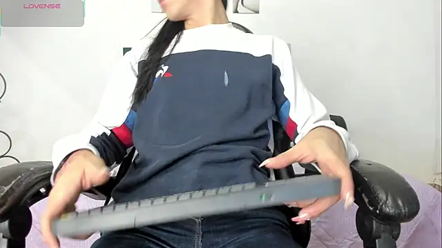 Isabella Moon9 online show from 07-21-26, 11:12