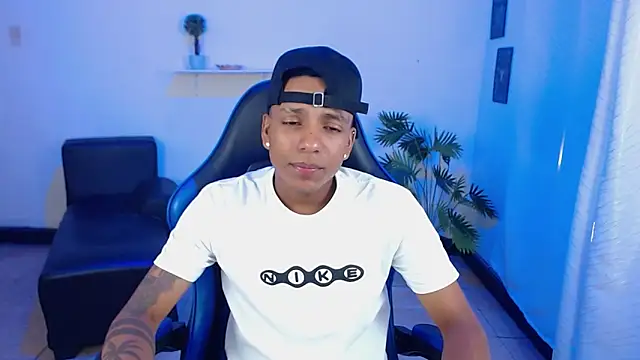 ostinn18 online show from 03-04-26, 02:12