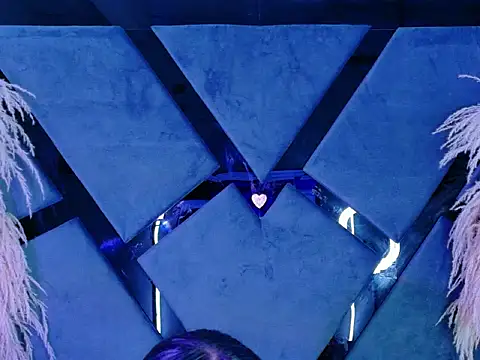 Snapshot of KylieWhitee chatting on 02-28-26, 10:27 KylieWhitee online show from 02-28-26, 10:27