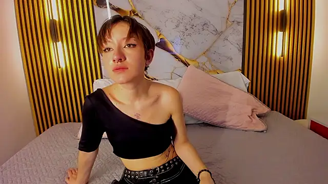 Snapshot of noha_ns chatting on 02-12-26, 09:32 noha ns online show from 02-12-26, 09:32