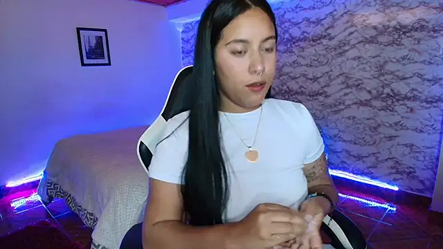 Camila IRoose online show from 05-20-26, 09:32