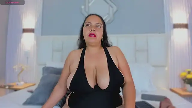 KataThonpson online show from 03-10-26, 04:17