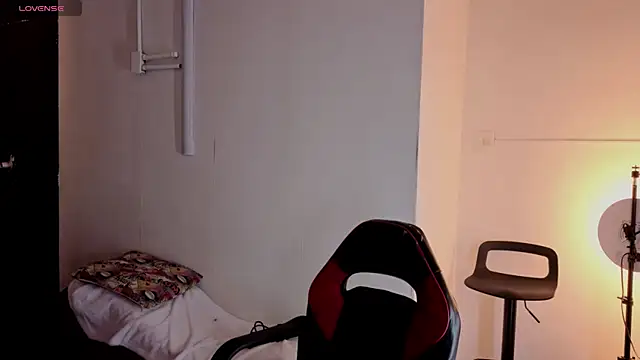 Snapshot of megara_hott chatting on 02-19-26, 03:52 megara hott online show from 02-19-26, 03:52