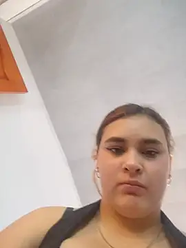Snapshot of katty_42 chatting on 05-09-26, 07:19 katty 42 online show from 05-09-26, 07:19