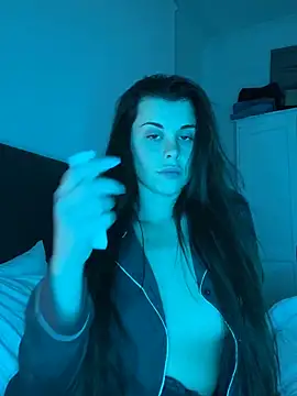 Snapshot of houseofnova chatting on 03-15-26, 09:32 houseofnova online show from 03-15-26, 09:32