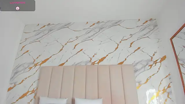 mia serena  online show from 03-12-26, 11:44