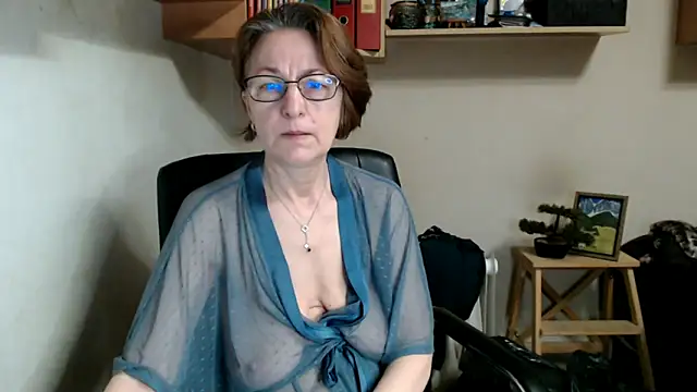 katemodel online show from 06-13-26, 06:22