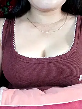 Reina Fcup01 online show from 02-06-26, 01:10