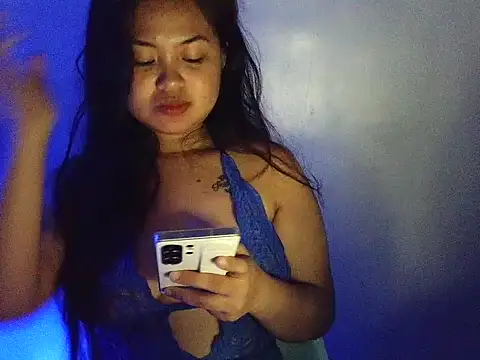 Chillntalkmami online show from 02-18-26, 03:02