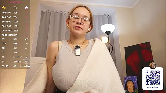 Snapshot of SallyDeniken chatting on 03-09-26, 06:23 SallyDeniken online show from 03-09-26, 06:23