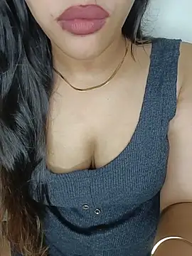 SAVITA-STRIP online show from 07-28-26, 06:31