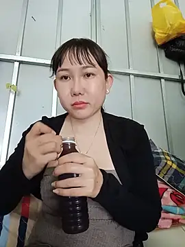 Snapshot of Ana-love2026 chatting on 05-11-26, 02:39 Ana-love2026 online show from 05-11-26, 02:39
