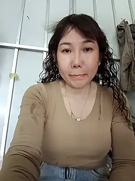 Snapshot of Ana-love2026 chatting on 06-01-26, 01:51 Ana-love2026 online show from 06-01-26, 01:51