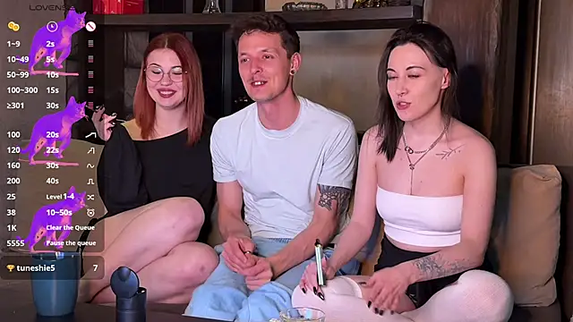 Three Some Dream online show from 05-02-26, 06:57