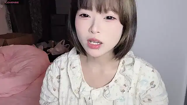 Snapshot of F-Yearn chatting on 03-11-26, 12:55 F-Yearn online show from 03-11-26, 12:55