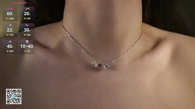 Candylolly    online show from 04-19-26, 06:10