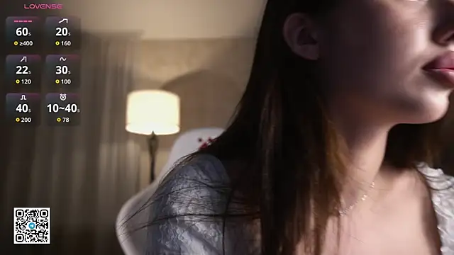 Candylolly    online show from 04-23-26, 03:14